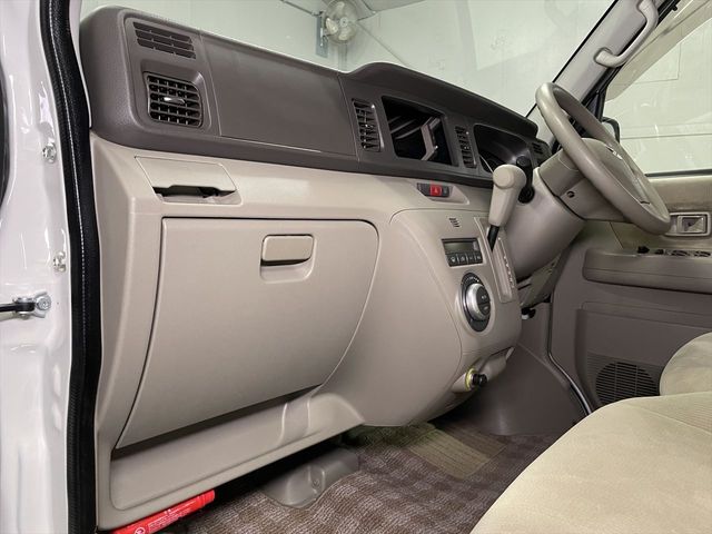 DAIHATSU ATRAI WAGON 2012 Image 31