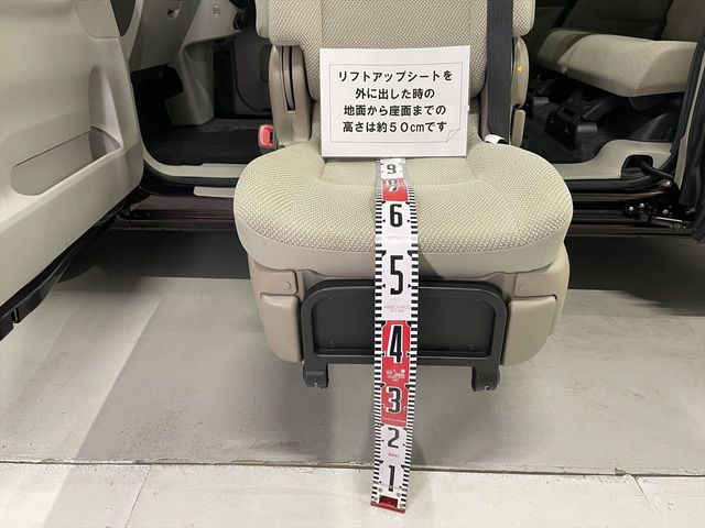 DAIHATSU TANTO 2019 Image 31
