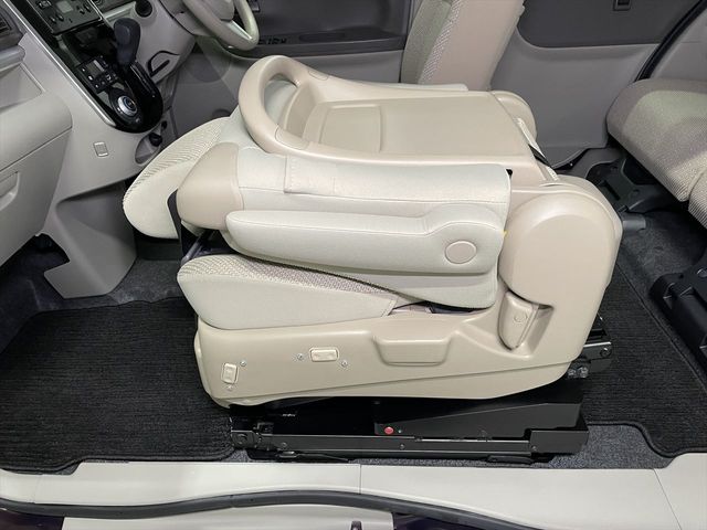 DAIHATSU TANTO 2019 Image 31