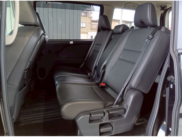 NISSAN SERENA  S-HYBRID 4WD 2018 Image 31