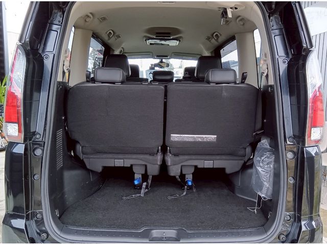 NISSAN SERENA  S-HYBRID 4WD 2018 Image 31