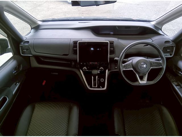 NISSAN SERENA  S-HYBRID 4WD 2018 Image 31