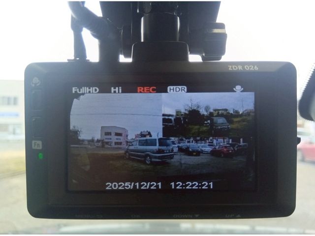 NISSAN SERENA  S-HYBRID 4WD 2018 Image 31