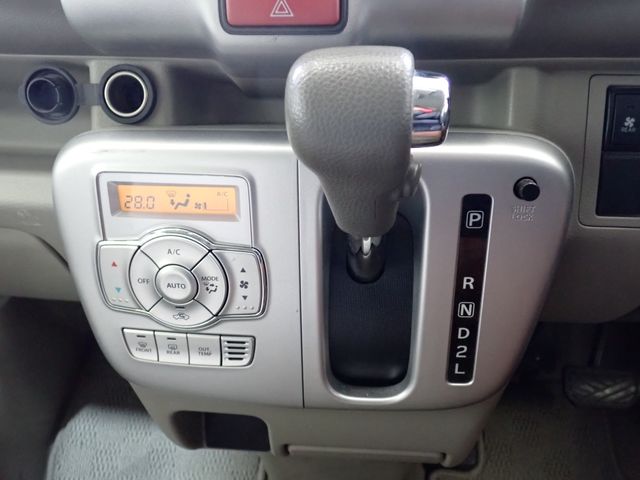 SUZUKI EVERY WAGON 2018 Image 31