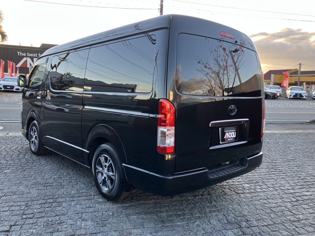 TOYOTA HIACE VAN 2WD 2018 Image 31