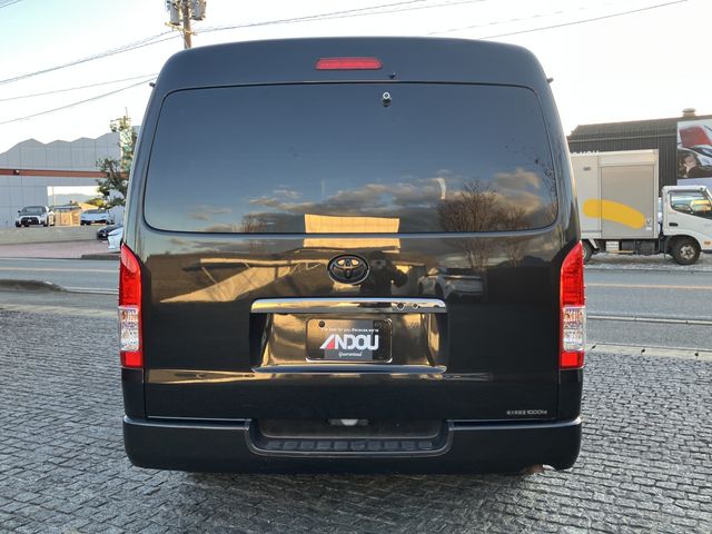 TOYOTA HIACE VAN 2WD 2018 Image 31