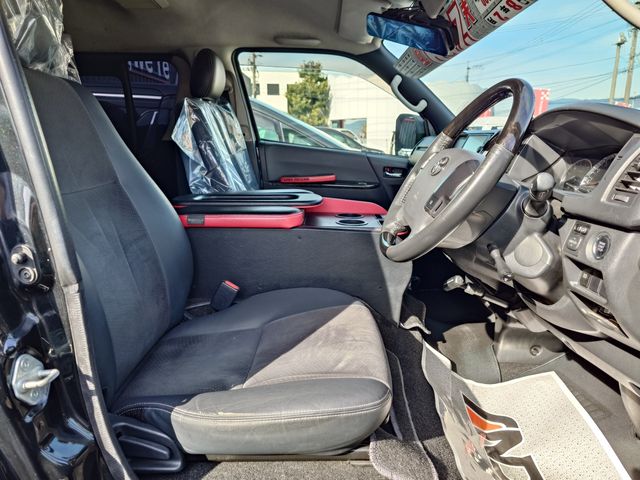 TOYOTA HIACE VAN 2WD 2018 Image 31