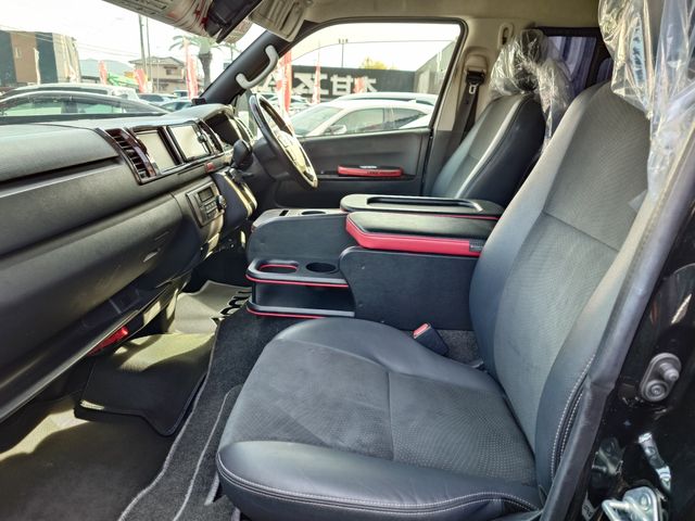 TOYOTA HIACE VAN 2WD 2018 Image 31