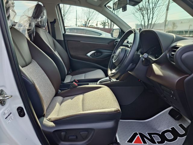 TOYOTA YARIS CROSS HYBRID 2023 Image 31