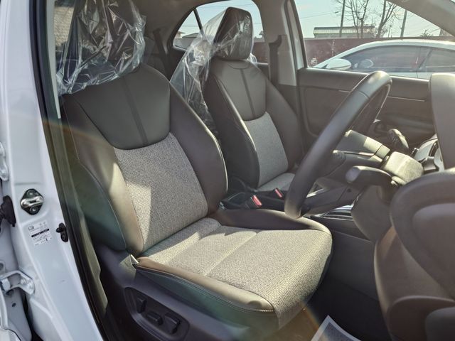 TOYOTA YARIS CROSS HYBRID 2023 Image 31