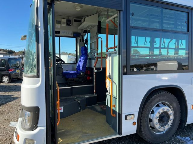 ISUZU ERGA 2019 Image 31