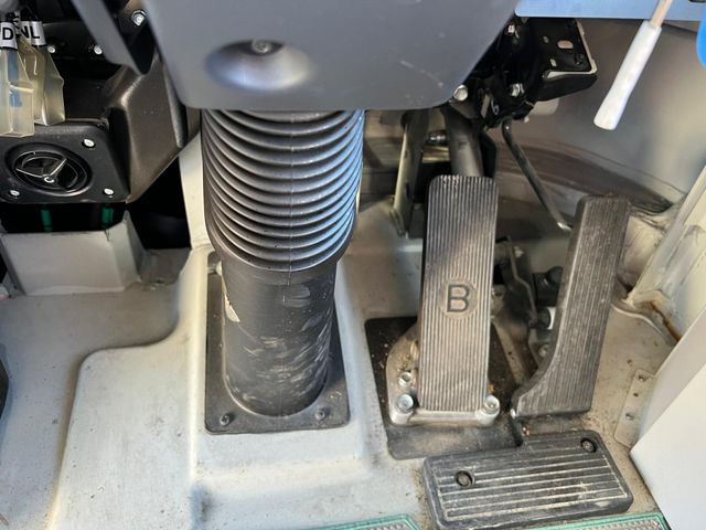 ISUZU ERGA 2019 Image 31