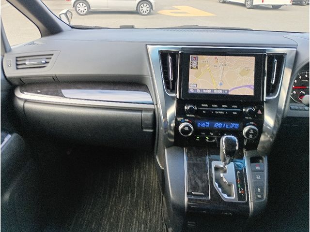 TOYOTA ALPHARD 2020 Image 31