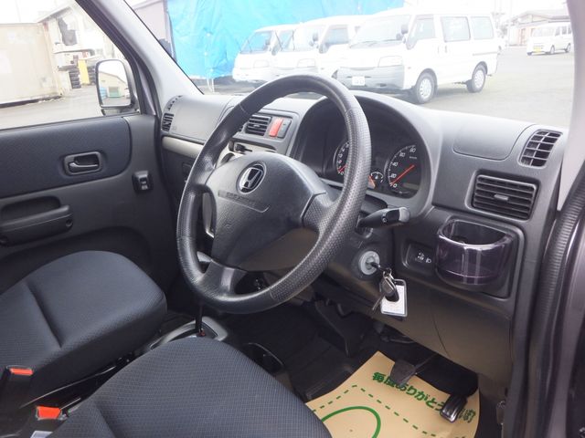 HONDA VAMOS HOBIO VAN 4WD 2017 Image 31