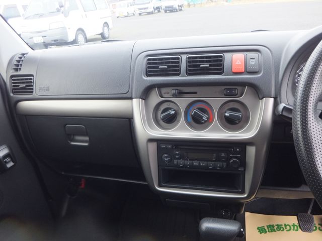 HONDA VAMOS HOBIO VAN 4WD 2017 Image 31