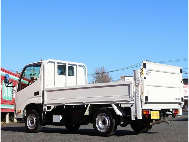 TOYOTA DYNA 2017 Image 31