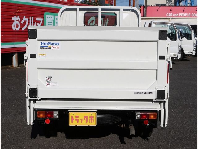TOYOTA DYNA 2017 Image 31