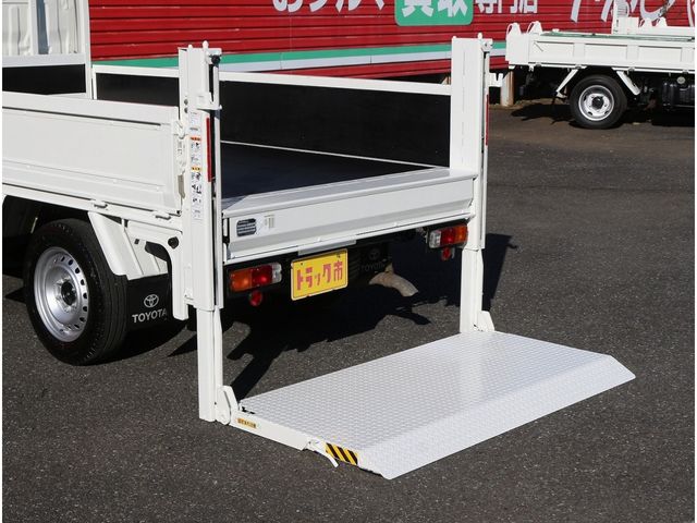 TOYOTA DYNA 2017 Image 31