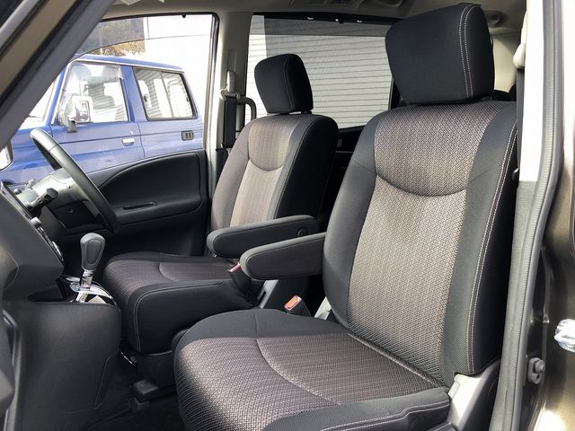 NISSAN SERENA  S-HYBRID 2014 Image 31