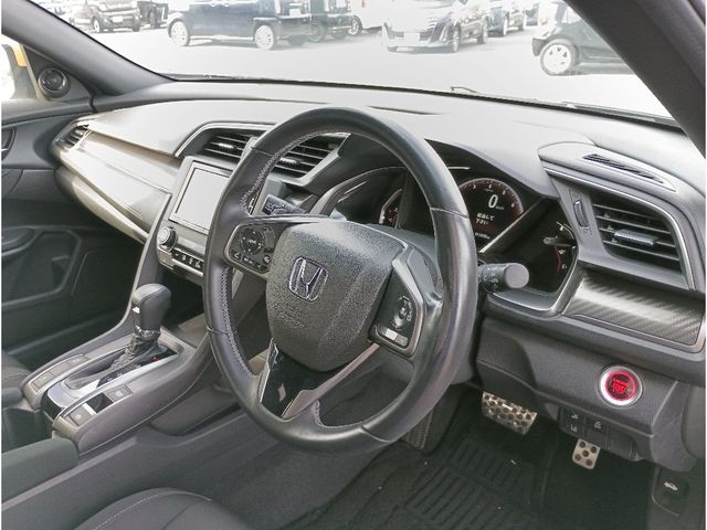 HONDA CIVIC HATCHBACK 2019 Image 31