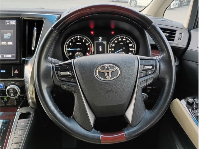 TOYOTA VELLFIRE 2017 Image 31