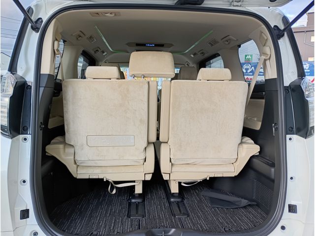 TOYOTA VELLFIRE 2017 Image 31