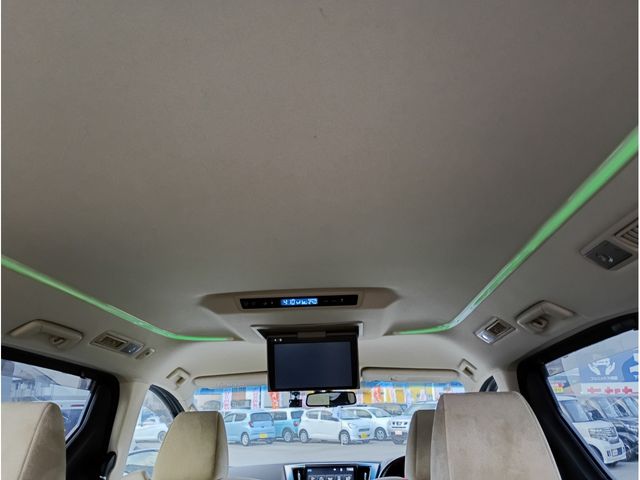 TOYOTA VELLFIRE 2017 Image 31