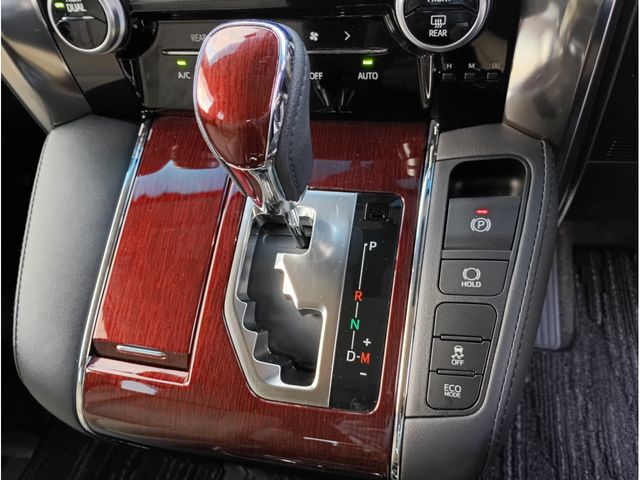 TOYOTA VELLFIRE 2017 Image 31