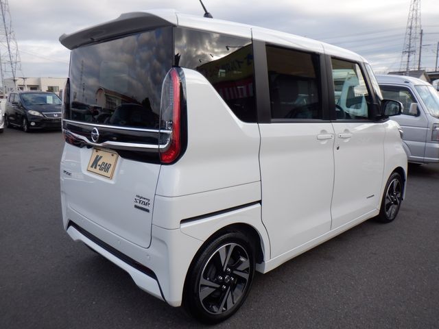 NISSAN ROOX 2023 Image 31