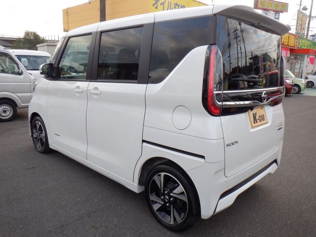 NISSAN ROOX 2023 Image 31