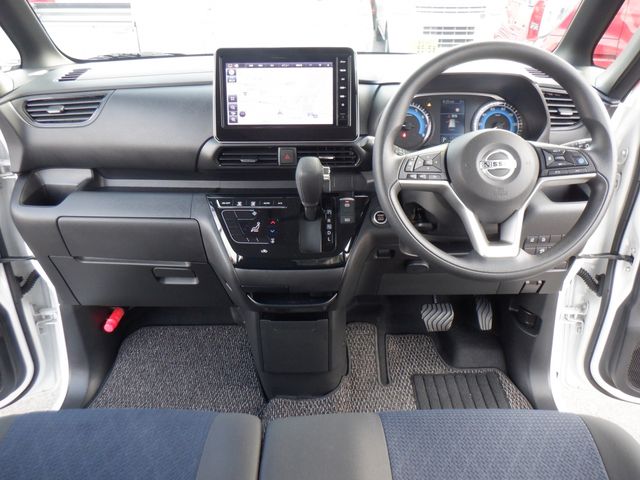 NISSAN ROOX 2023 Image 31