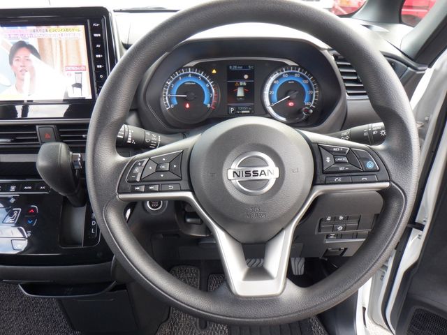 NISSAN ROOX 2023 Image 31