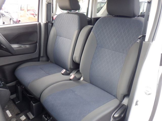 NISSAN ROOX 2023 Image 31