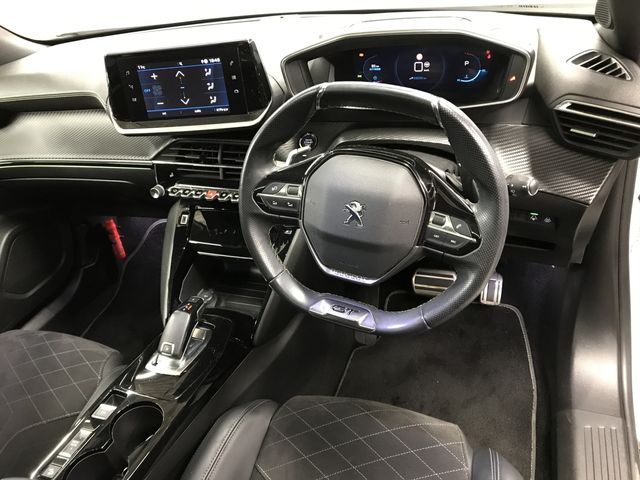 PEUGEOT 2008 2020 Image 31