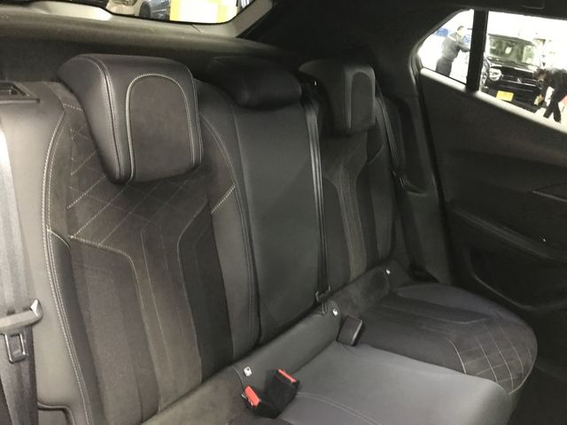 PEUGEOT 2008 2020 Image 31