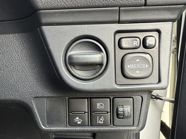 MITSUOKA RYUGI WAGON 2016 Image 31