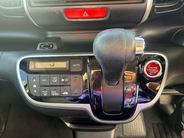 HONDA N BOX CUSTOM 2016 Image 31