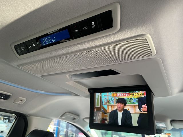 TOYOTA ALPHARD 4WD 2019 Image 31