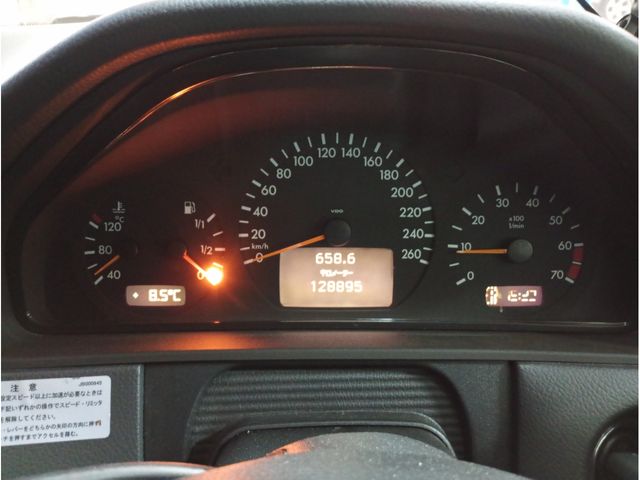 MERCEDES BENZ E CLAS 2003 Image 31