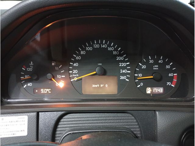 MERCEDES BENZ E CLAS 2003 Image 31