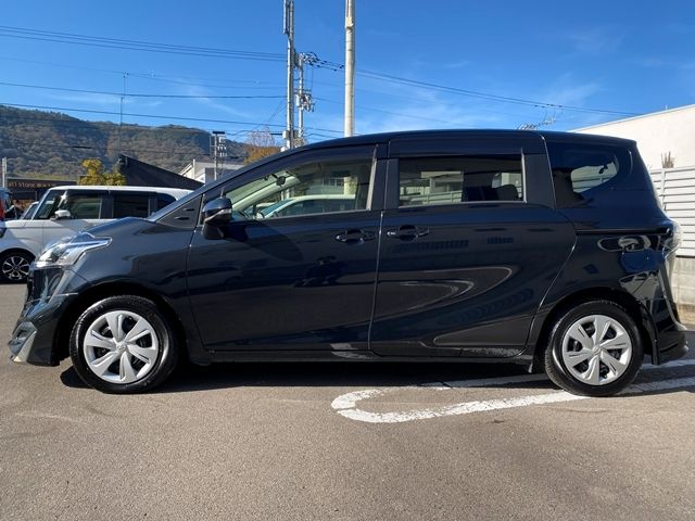 TOYOTA SIENTA HYBRID 2020 Image 31