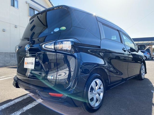 TOYOTA SIENTA HYBRID 2020 Image 31