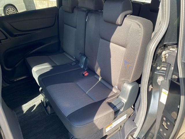 TOYOTA SIENTA HYBRID 2020 Image 31