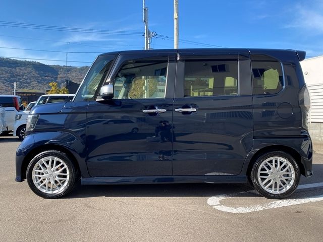 HONDA N BOX CUSTOM 2021 Image 31