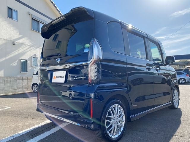 HONDA N BOX CUSTOM 2021 Image 31