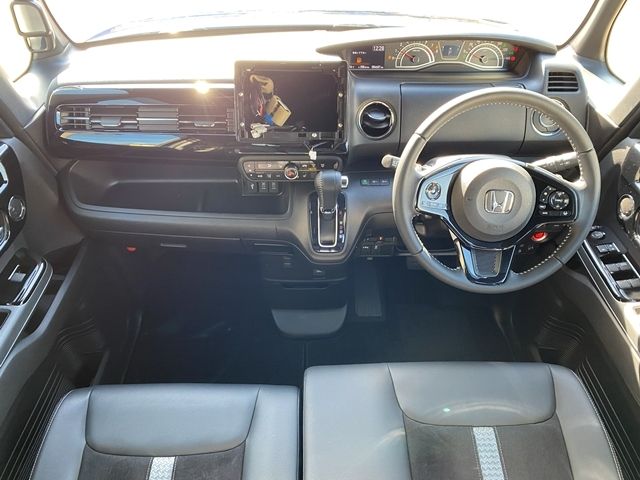 HONDA N BOX CUSTOM 2021 Image 31