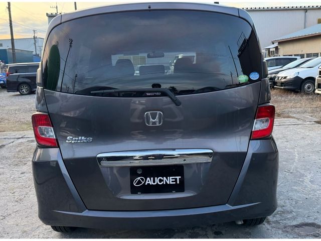 HONDA FREED SPIKE 2013 Image 31