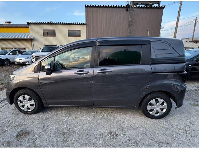 HONDA FREED SPIKE 2013 Image 31