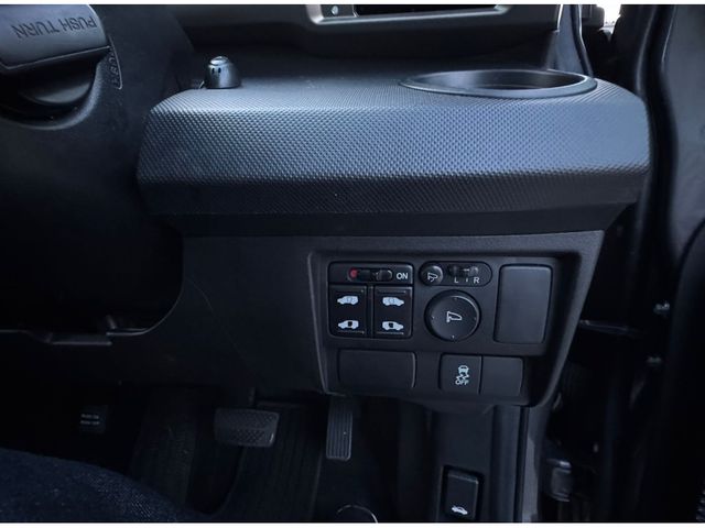 HONDA FREED SPIKE 2013 Image 31