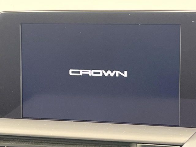 TOYOTA CROWN SEDAN HYBRID 2019 Image 31